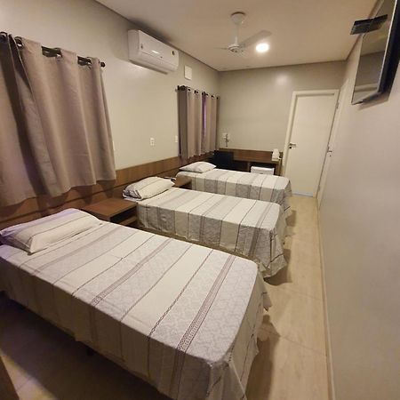 Hotel Tertulio'S Rio Claro  Bilik gambar